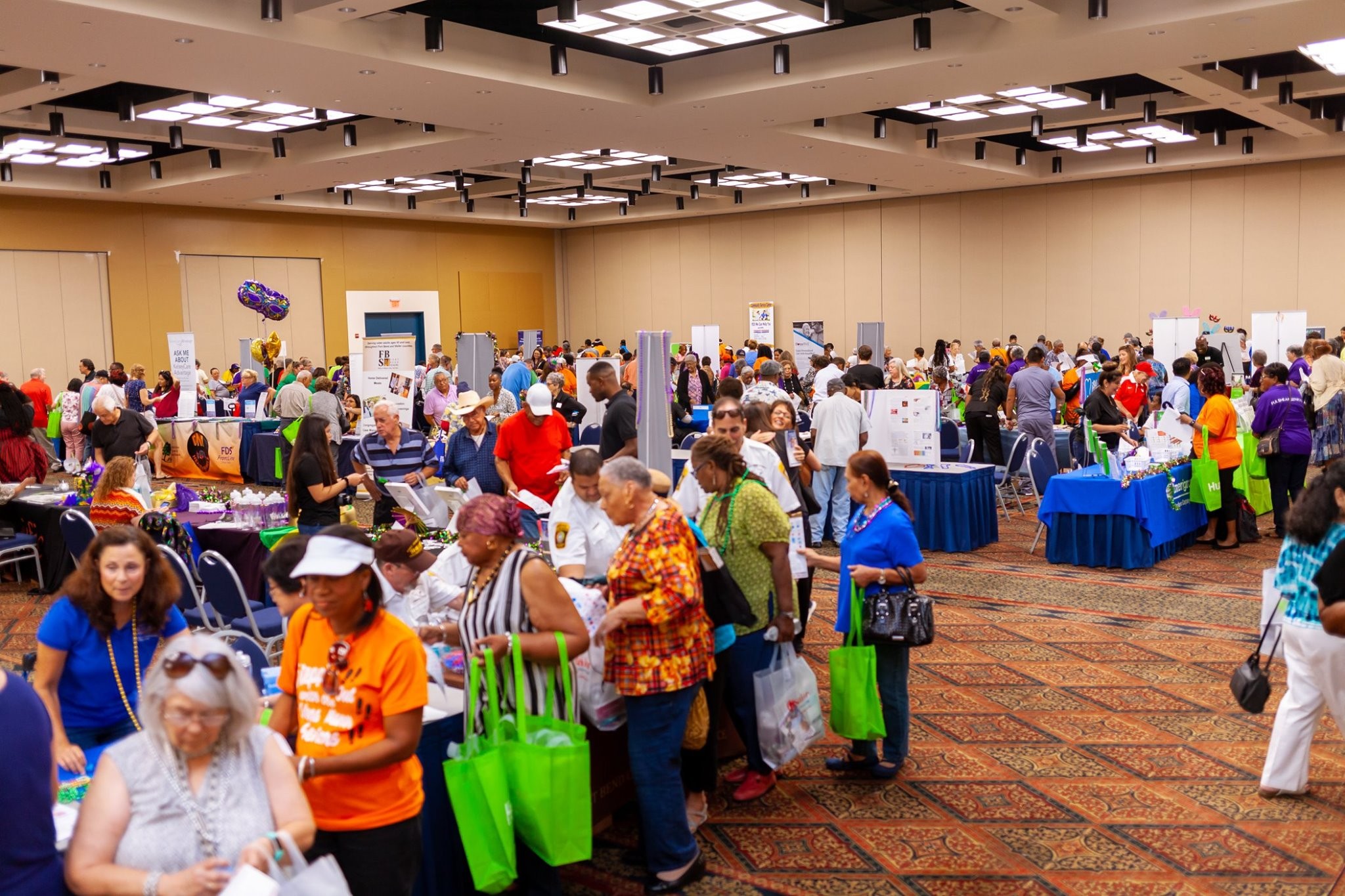Photo Gallery Senior Trade Shows Reach Seniors Online and InPerson